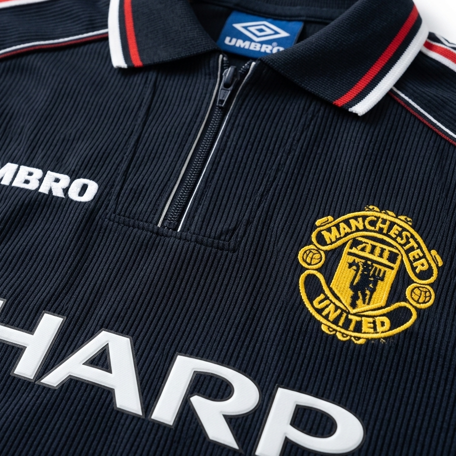 Manchester United 1998/99 Black Retro Jersey – Theatre of Dreams Edition